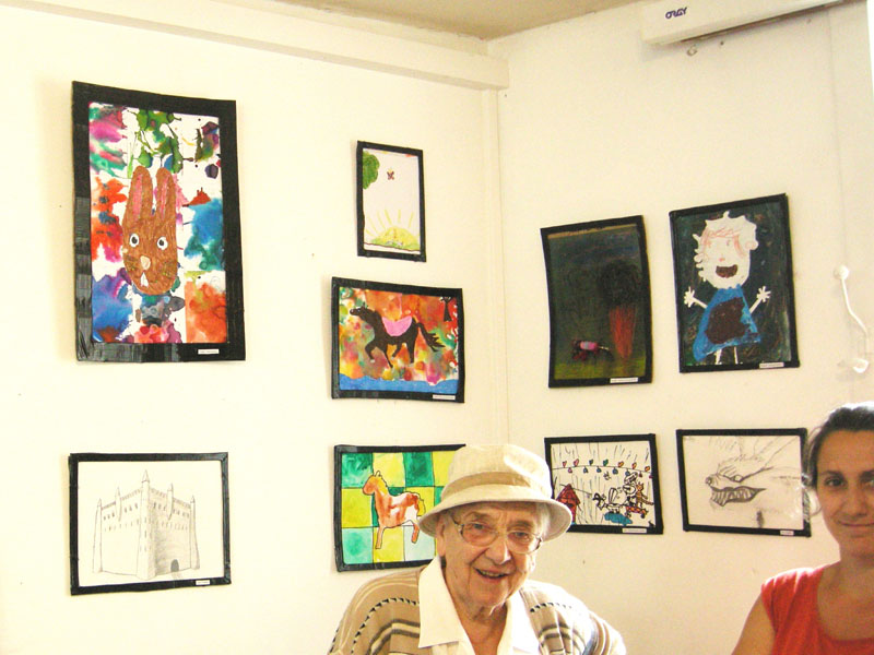 Exposition du cours de peinture des enfants