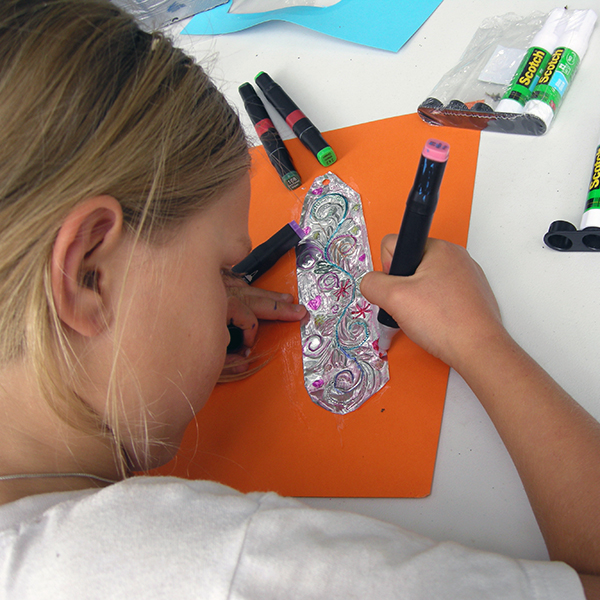Atelier marque pages en metal repousse tarnac (6)