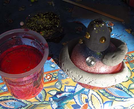 fabrication de potions d halloween avec les enfants (6)