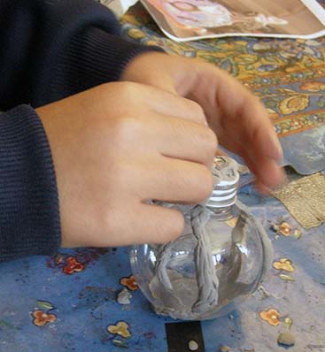 fabrication de potions d halloween avec les enfants modelage (4)